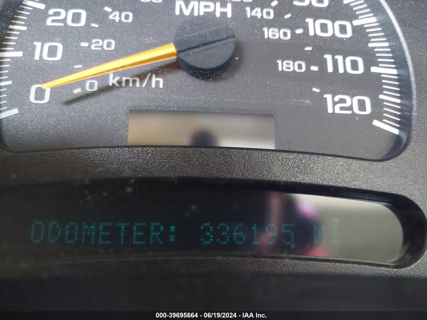 2005 Chevrolet Silverado 1500 Ls VIN: 2GCEC19T051344004 Lot: 39695664