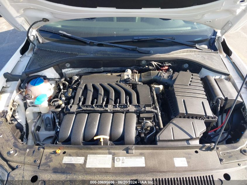 2013 Volkswagen Passat 3.6L V6 Se VIN: 1VWBM7A38DC040276 Lot: 39695686