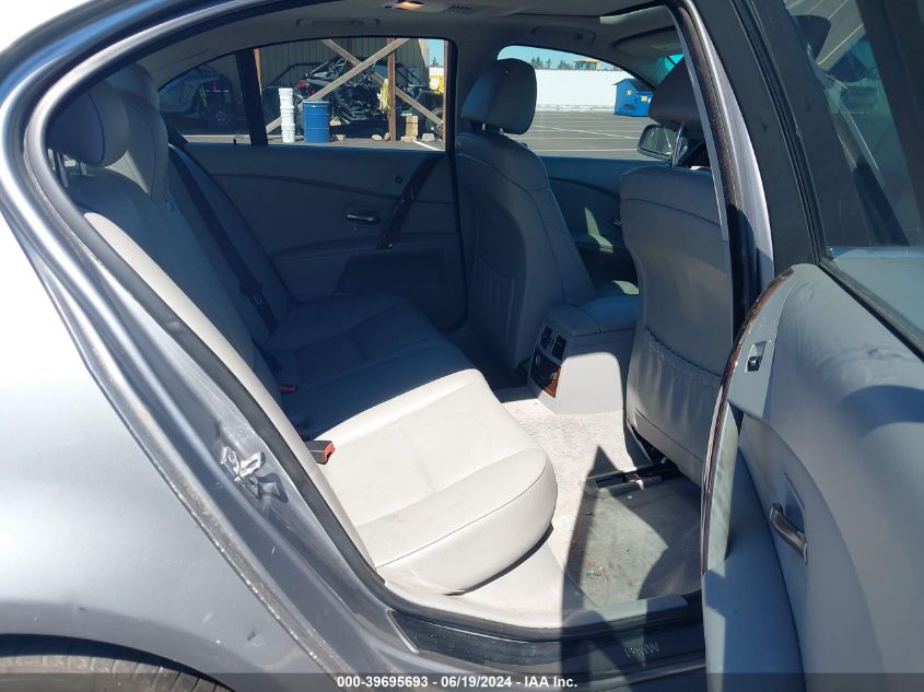 2007 BMW 525Xi VIN: WBANF33587CW70737 Lot: 39695693