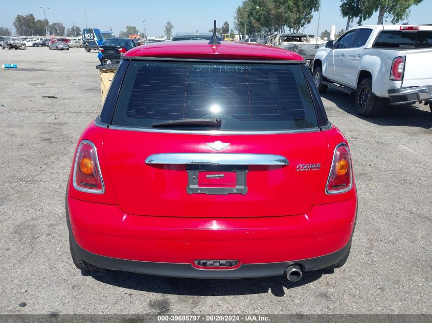 2008 Mini Cooper VIN: WMWMF33598TT67804 Lot: 39695797