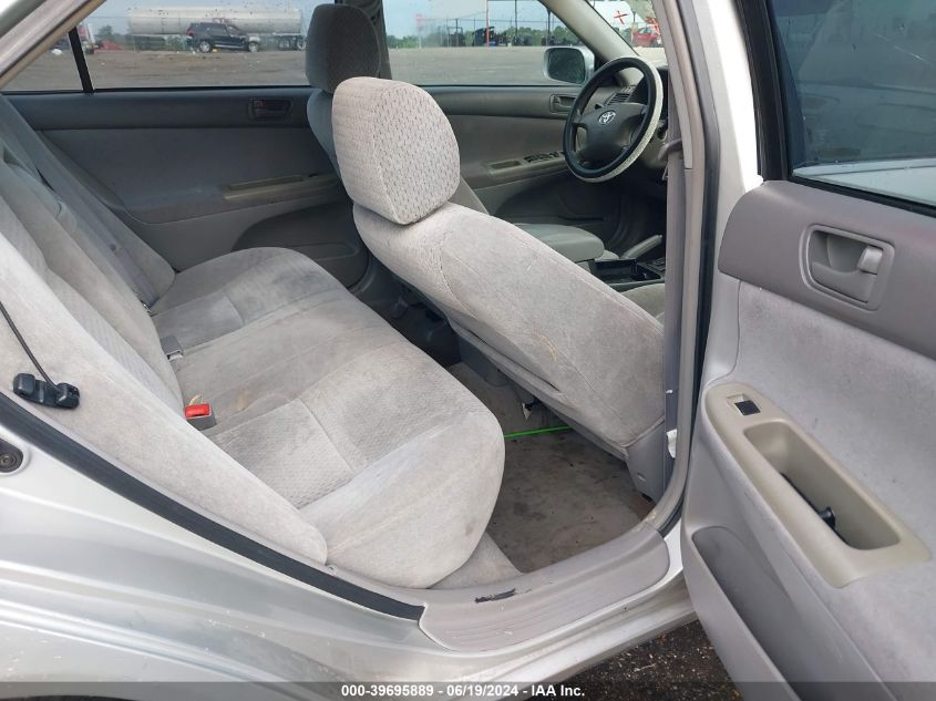 2003 Toyota Camry Le VIN: 4T1BE30K73U752896 Lot: 39695889