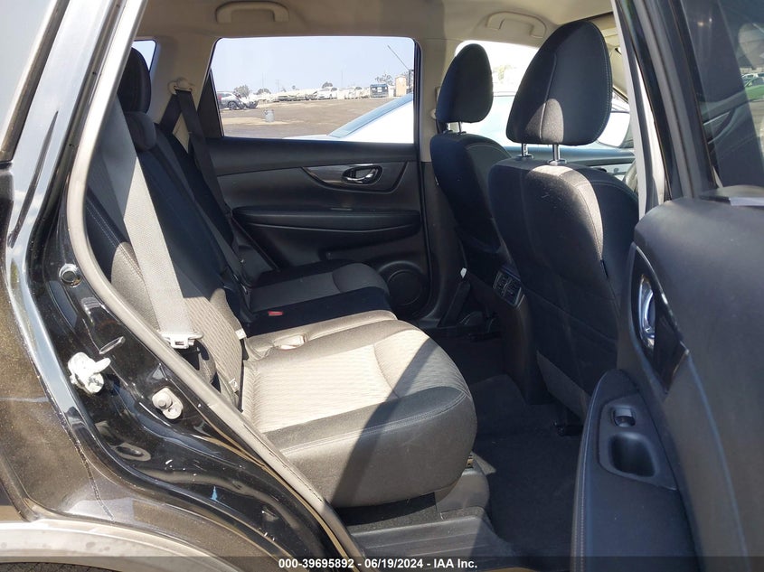 2017 Nissan Rogue S VIN: JN8AT2MT2HW387059 Lot: 39695892