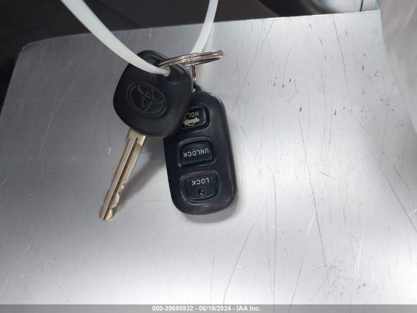 2005 Toyota Camry Le/Xle/Se VIN: 4T1BF32K75U595982 Lot: 39695932