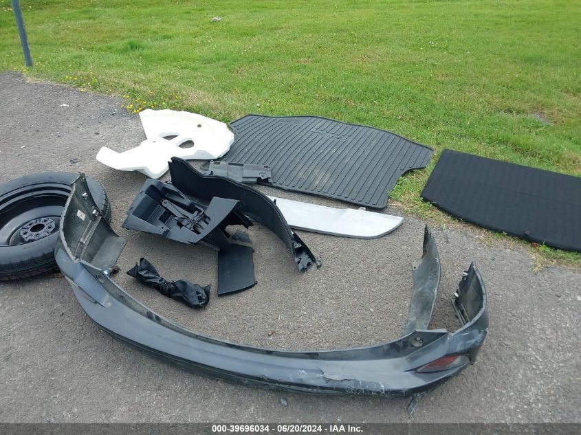 2017 Toyota Rav4 Xle VIN: JTMRFREV0HJ164983 Lot: 39696034