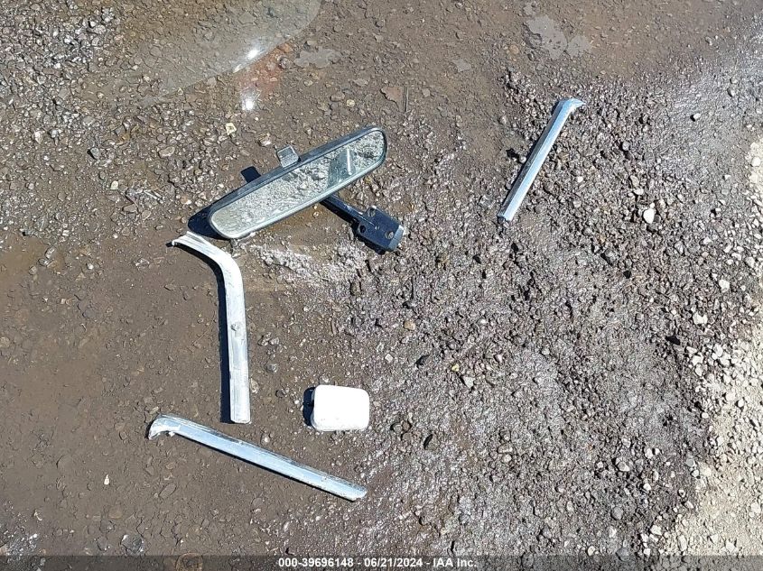 1998 Honda Civic Lx VIN: 2HGEJ6670WH524054 Lot: 39696148