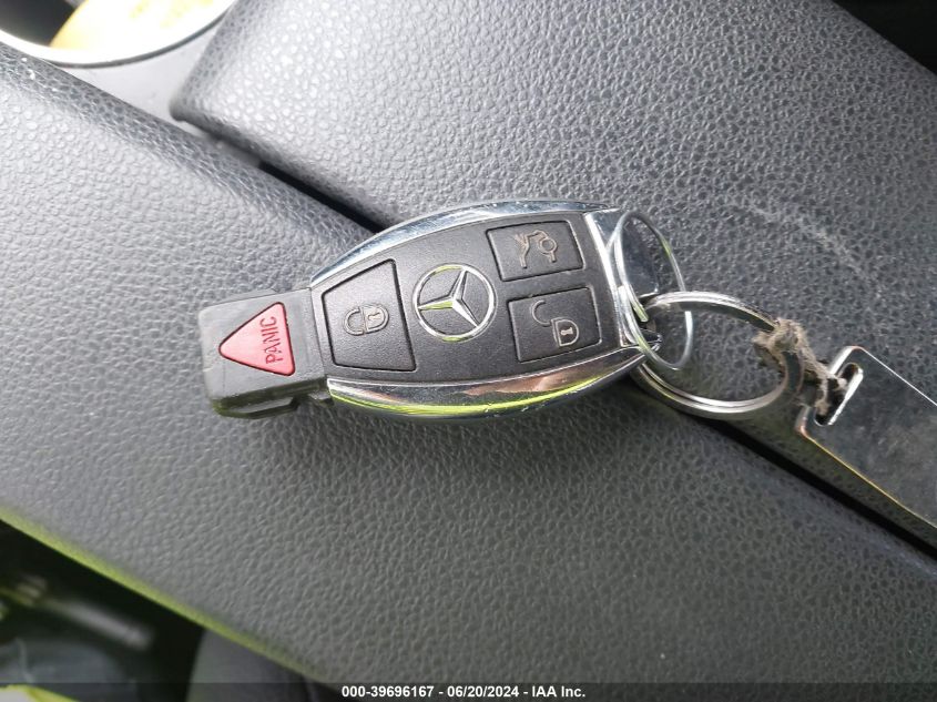 2011 Mercedes-Benz C 300 Luxury 4Matic/Sport 4Matic VIN: WDDGF8BB2BR160766 Lot: 39696167