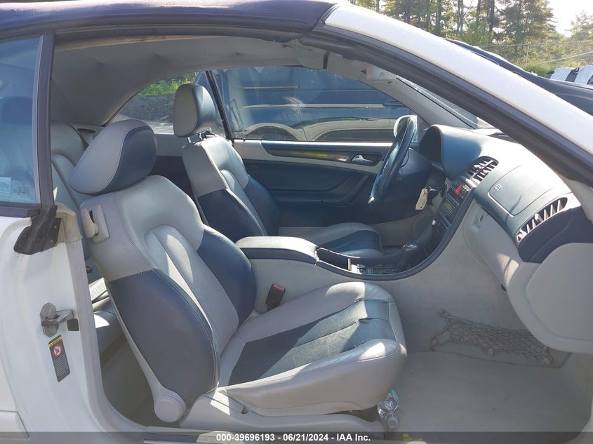 2000 Mercedes-Benz Clk 430 VIN: WDBLK70G8YT041403 Lot: 39696193