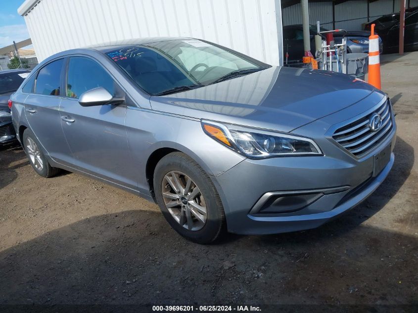 2017 HYUNDAI SONATA SE - 5NPE24AF4HH449514