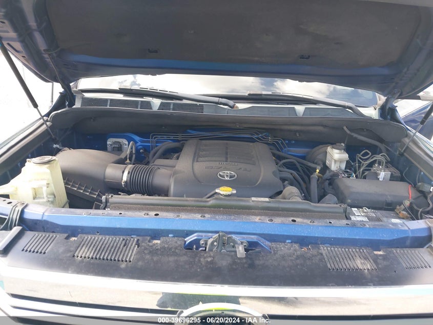 2014 TOYOTA TUNDRA CREWMAX SR5 - 5TFEY5F14EX153927