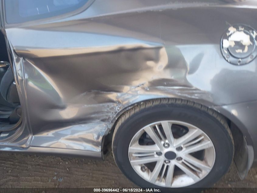 2007 Hyundai Tiburon Gs VIN: KMHHM66DX7U256679 Lot: 39696442