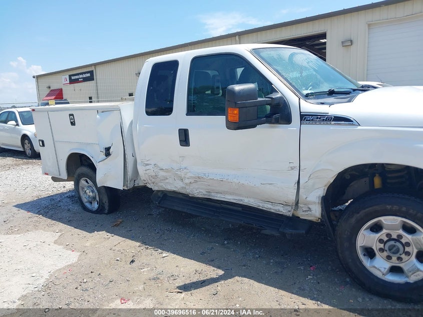 2011 Ford F-250 Xlt VIN: 1FT7X2B64BEA81906 Lot: 39696516