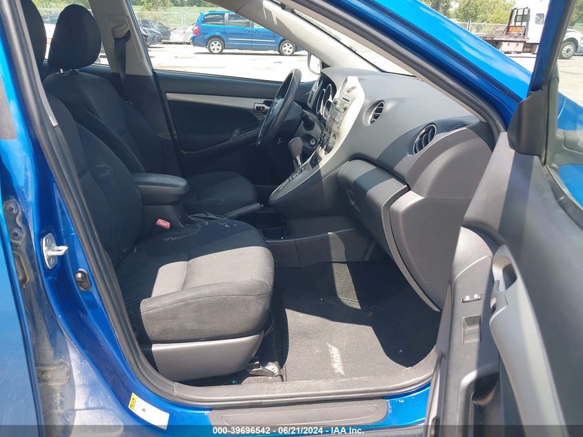 2010 Toyota Matrix VIN: 2T1KU4EE1AC484759 Lot: 39696542