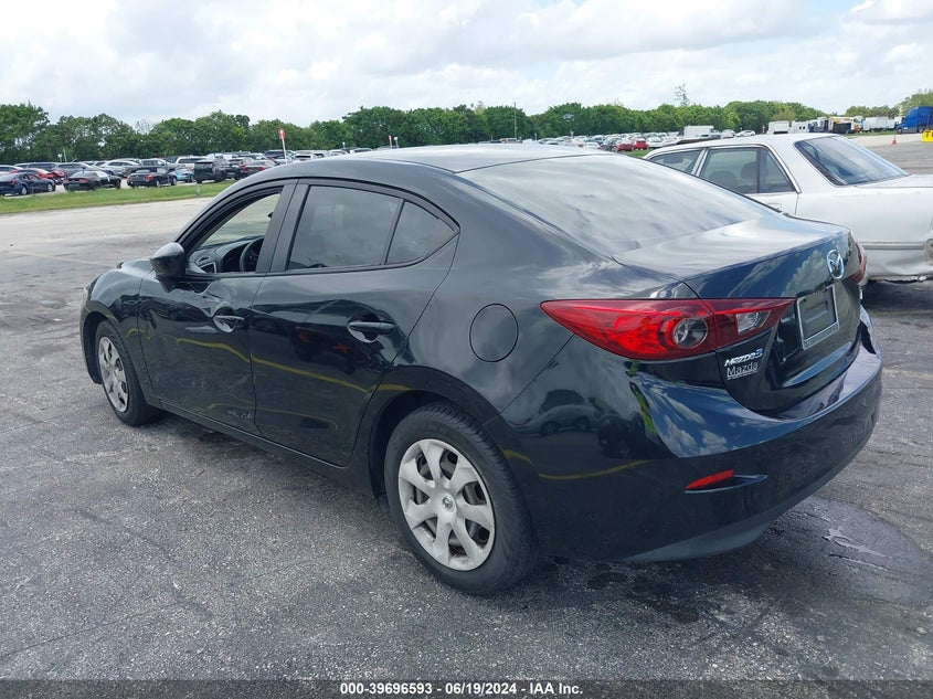 VIN 3MZBN1U78JM209702 2018 MAZDA MAZDA3 SPORT