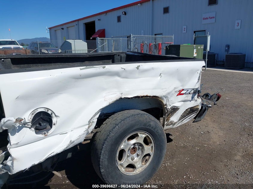 2003 Chevrolet Silverado 1500 Ls VIN: 2GCEK19T931102943 Lot: 39696627