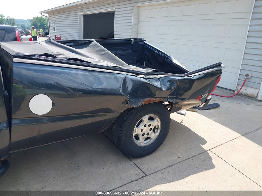 2003 Chevrolet Silverado K1500 VIN: 1GCEK19T13E154145 Lot: 39696632