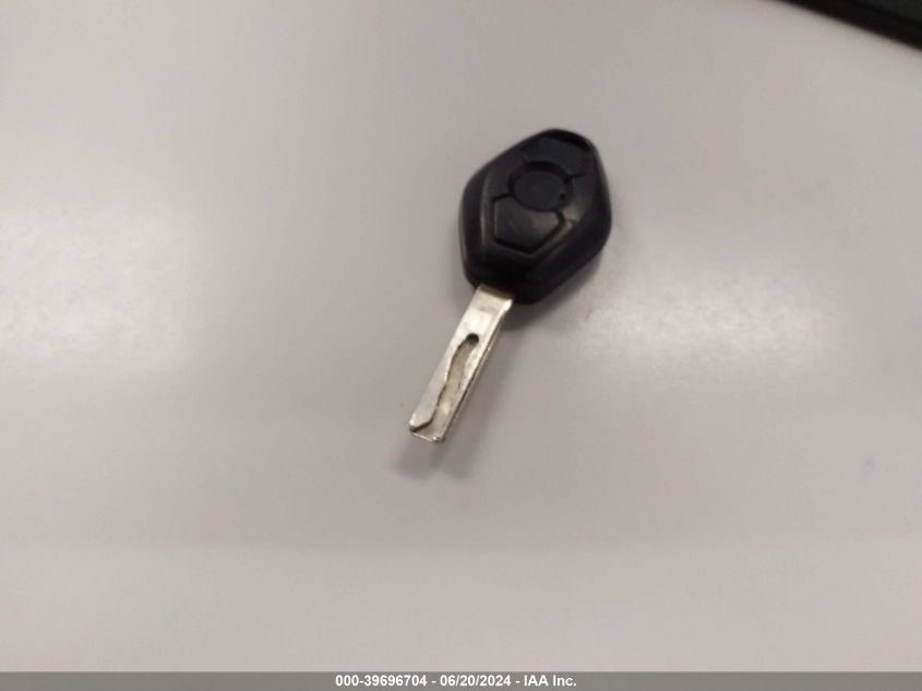 2004 BMW 525I VIN: WBANA53524B850422 Lot: 39696704