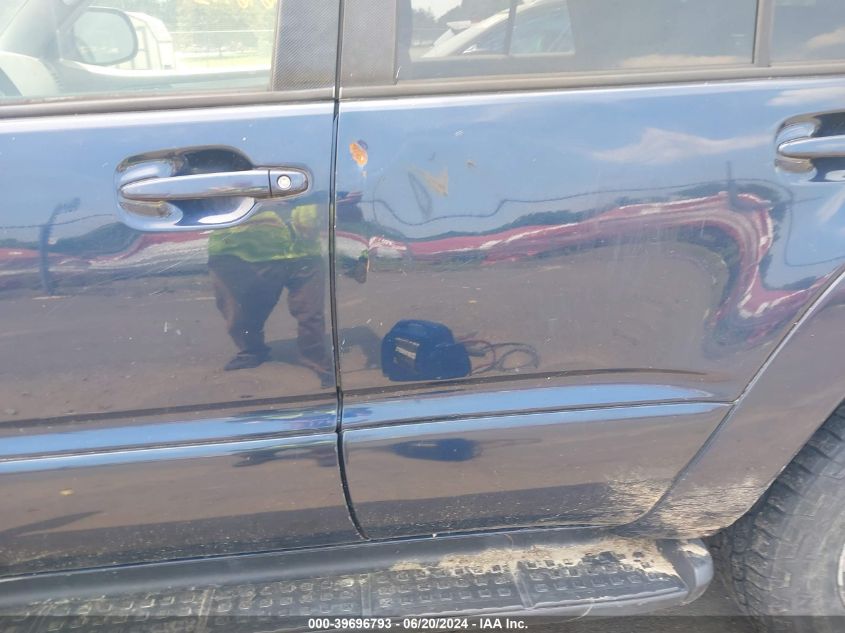 2005 Toyota 4Runner Sr5 V8 VIN: JTEBT14R858027174 Lot: 39696793