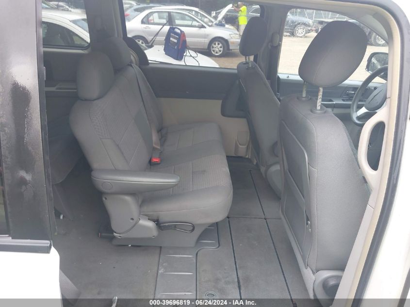 2008 Chrysler Town & Country Lx VIN: 2A8HR44H78R748576 Lot: 39696819