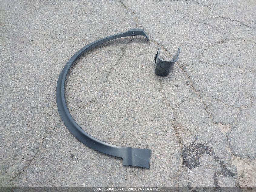 2002 GMC Envoy Slt VIN: 1GKDT13S922103893 Lot: 39696835