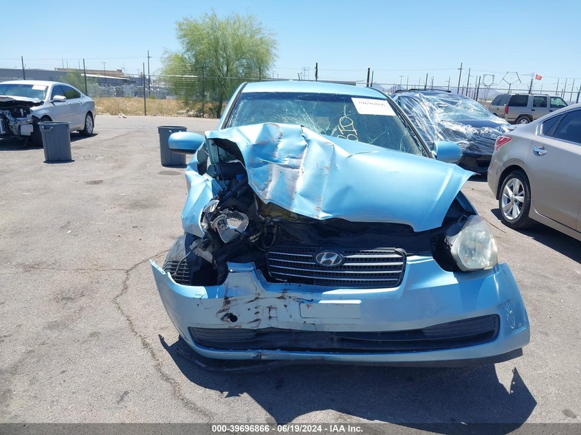 2008 Hyundai Accent Gls VIN: KMHCN46C08U235005 Lot: 39696866