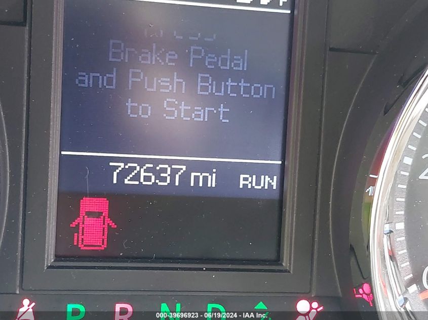 2016 Chrysler Town & Country Limited Platinum VIN: 2C4RC1GG1GR113687 Lot: 39696923