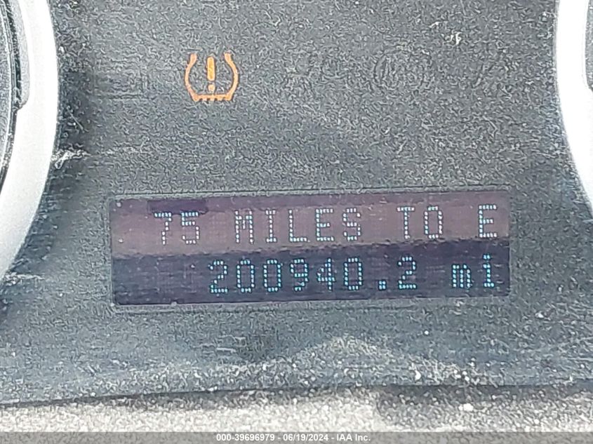 2010 Ford Focus Se VIN: 1FAHP3FNXAW185116 Lot: 39696979