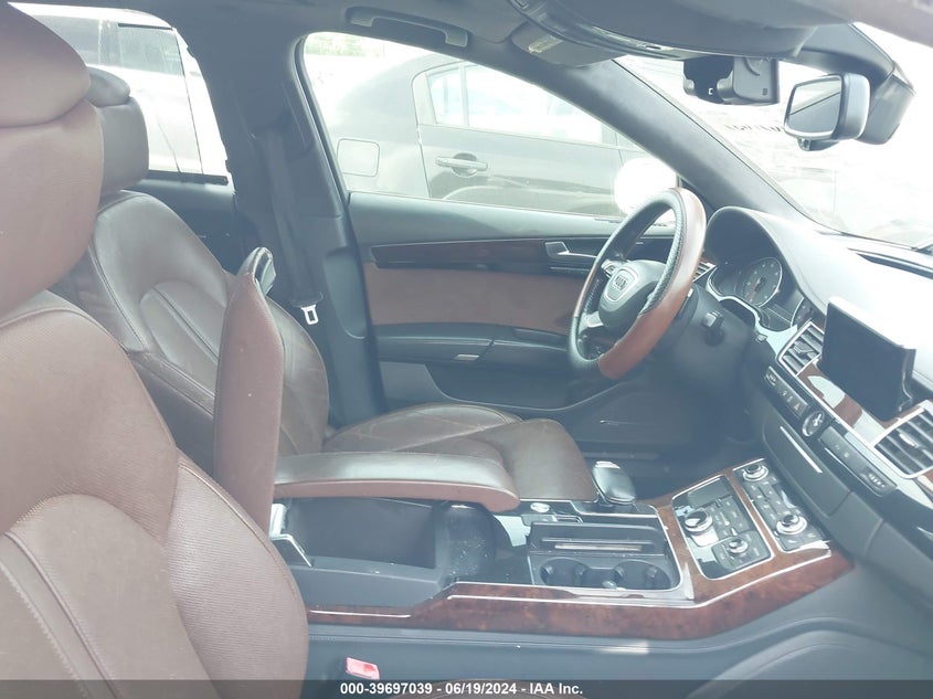 2011 Audi A8 L 4.2 VIN: WAURVAFD1BN020561 Lot: 39697039