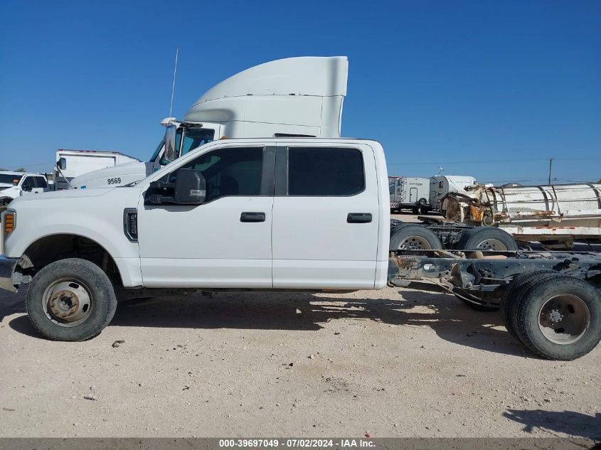 2019 Ford F-350 Chassis Xl VIN: 1FD8W3H60KEE28924 Lot: 39697049