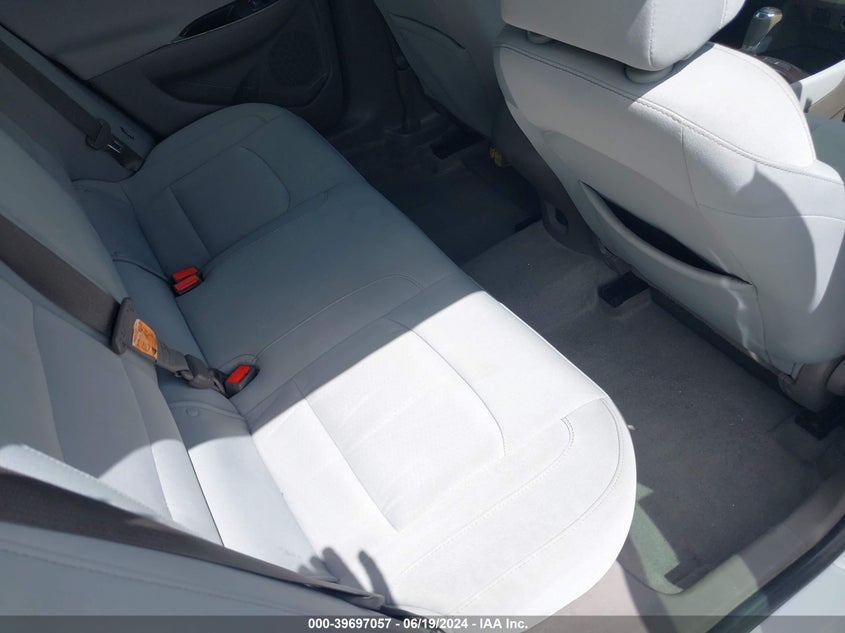 2017 Chevrolet Malibu Ls VIN: 1G1ZB5ST5HF135238 Lot: 39697057