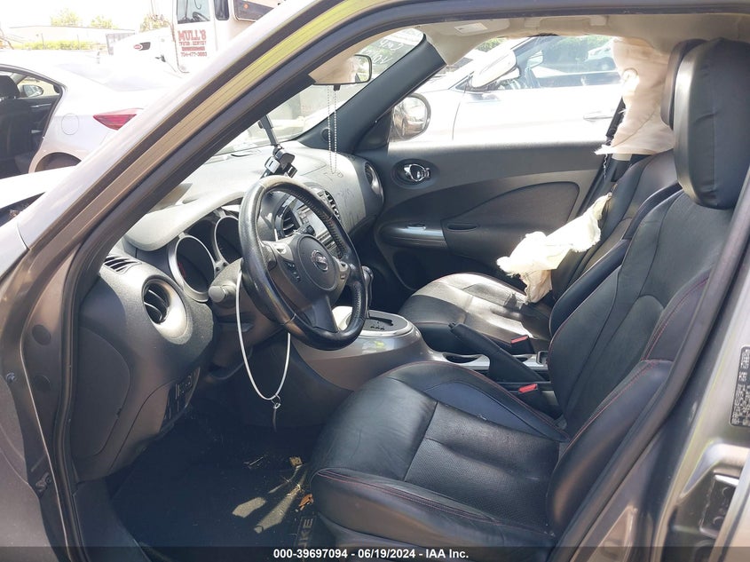 2011 Nissan Juke Sl VIN: JN8AF5MR8BT011584 Lot: 39697094