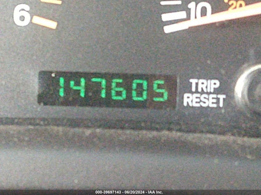 2001 Jeep Cherokee Sport VIN: 1J4FF48S51L630905 Lot: 39697143