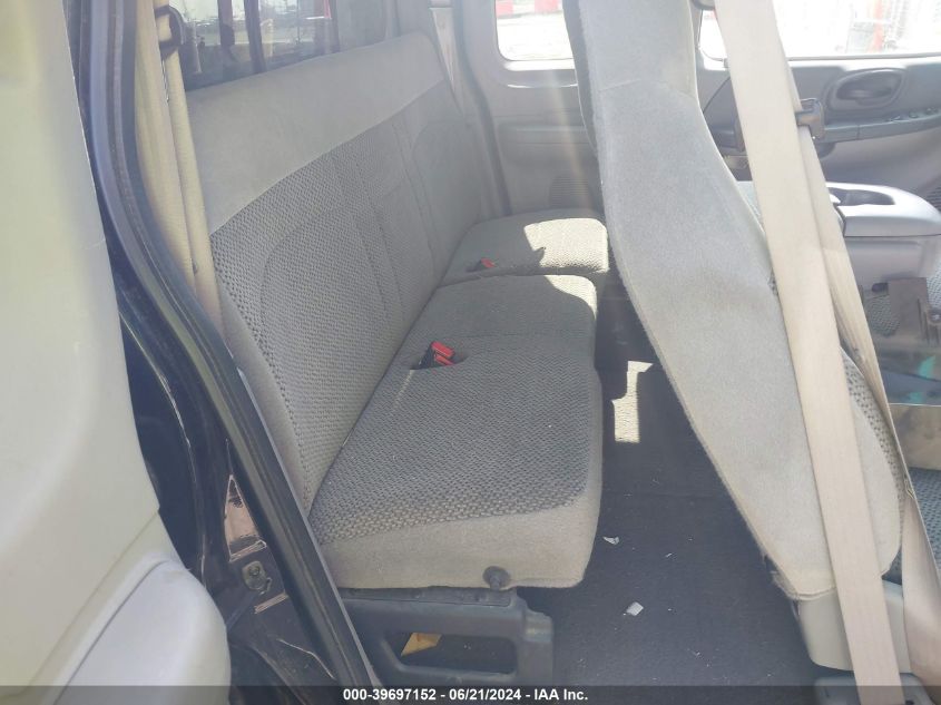 1999 Ford F150 VIN: 1FTRX18L7XKC17454 Lot: 39697152