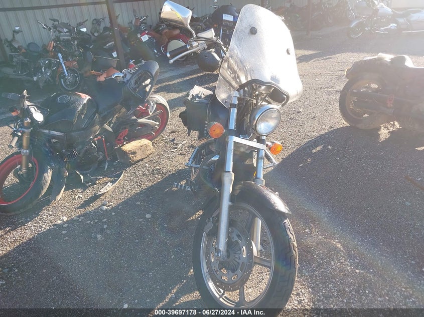 2002 HONDA VT1100 C 1HFSC180X2A602367