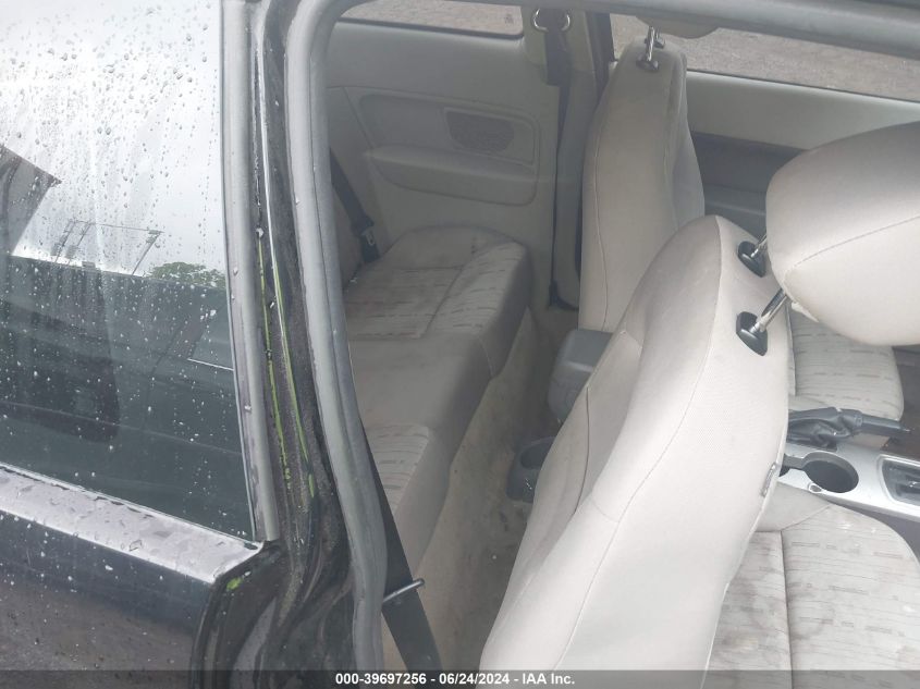 2008 Ford Focus Se/Ses VIN: 1FAHP33N48W163921 Lot: 39697256