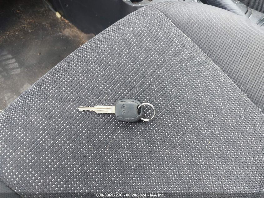 2008 Kia Sportage Lx VIN: KNDJF724687470953 Lot: 39697276