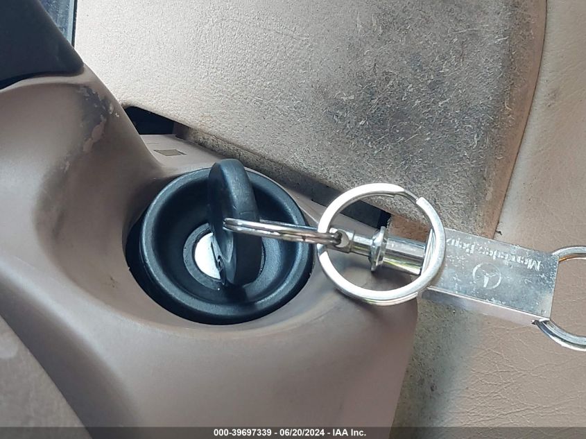 2001 Mercedes-Benz Ml 320 VIN: 4JGAB54E21A280500 Lot: 39697339