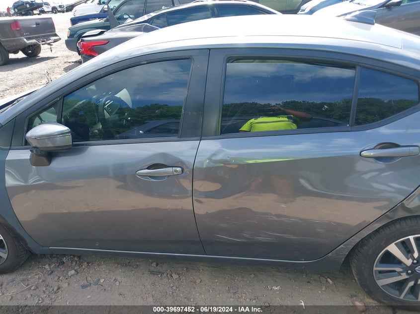 2021 Nissan Versa Sv Xtronic Cvt VIN: 3N1CN8EV2ML884102 Lot: 39697452