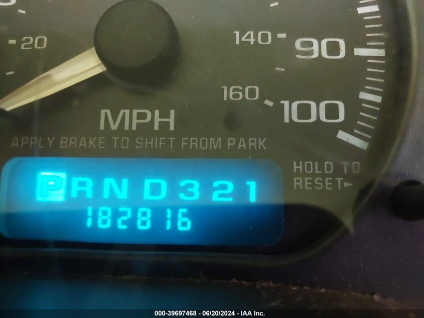 2002 Chevrolet Silverado 1500 C1500 VIN: 2GCEC19T621337974 Lot: 39697468