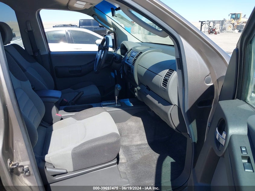 2005 Nissan Xterra S VIN: 5N1AN08W45C633875 Lot: 39697475