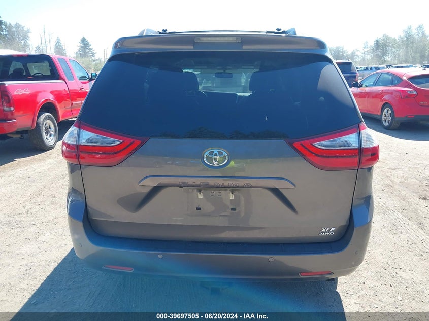 2017 Toyota Sienna Xle 7 Passenger VIN: 5TDDZ3DC7HS171270 Lot: 39697505