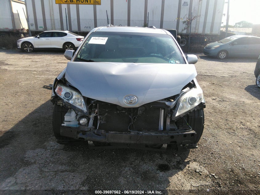 2017 Toyota Sienna Xle Premium 8 Passenger VIN: 5TDYZ3DC6HS851436 Lot: 39697562