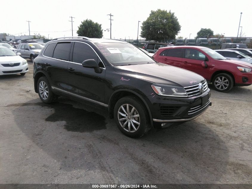 2016 Volkswagen Touareg Sport/Lux/Executive VIN: WVGEF9BP4GD002089 Lot: 39697567