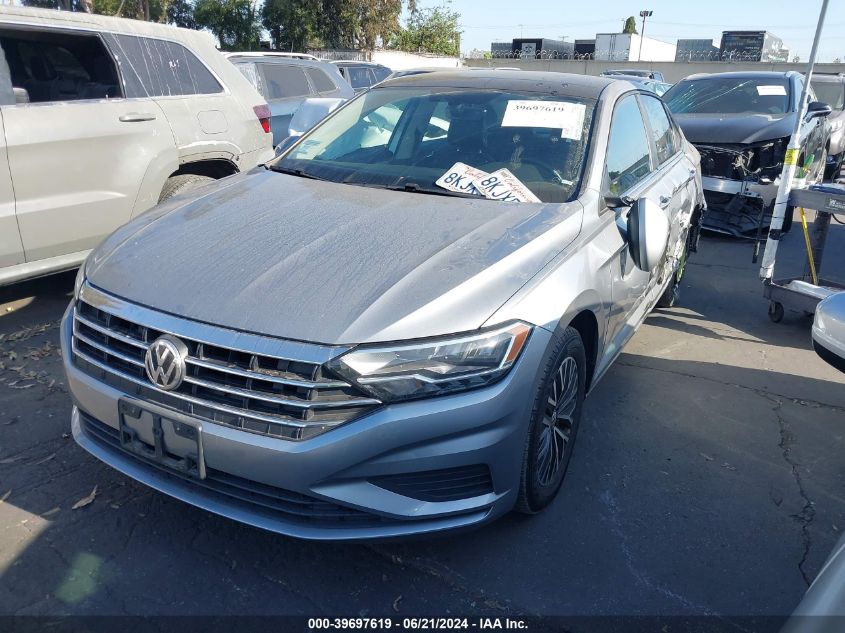 2019 Volkswagen Jetta 1.4T R-Line/1.4T S/1.4T Se VIN: 3VWC57BU4KM184685 Lot: 39697619