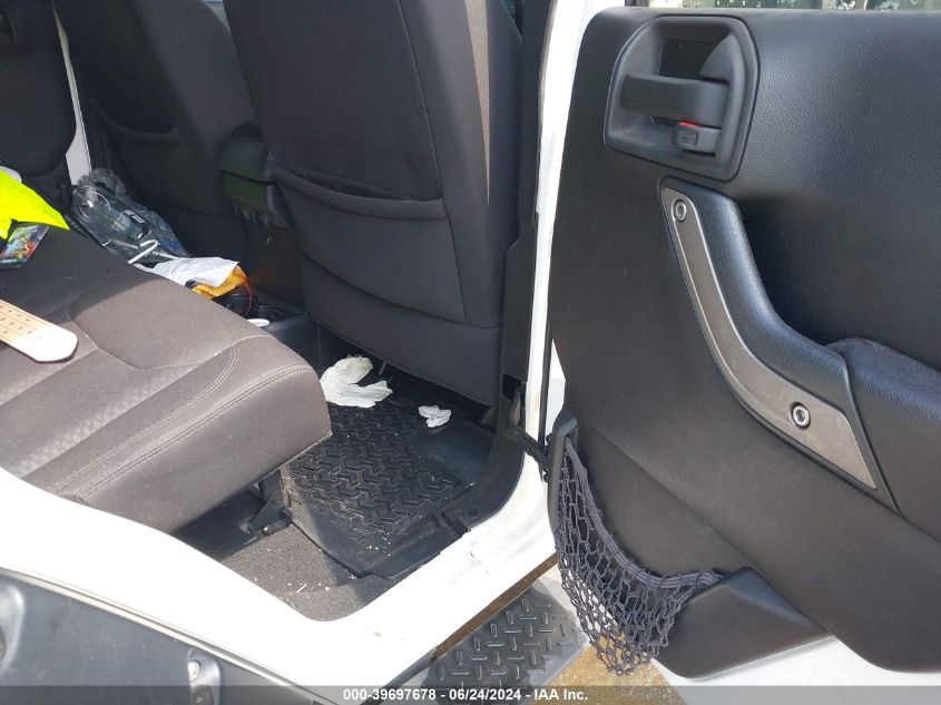 2013 Jeep Wrangler Unlimited Sport VIN: 1C4BJWDG3DL558509 Lot: 39697678