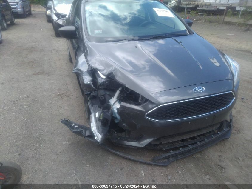 2017 Ford Focus S VIN: 1FADP3E26HL265921 Lot: 39697715
