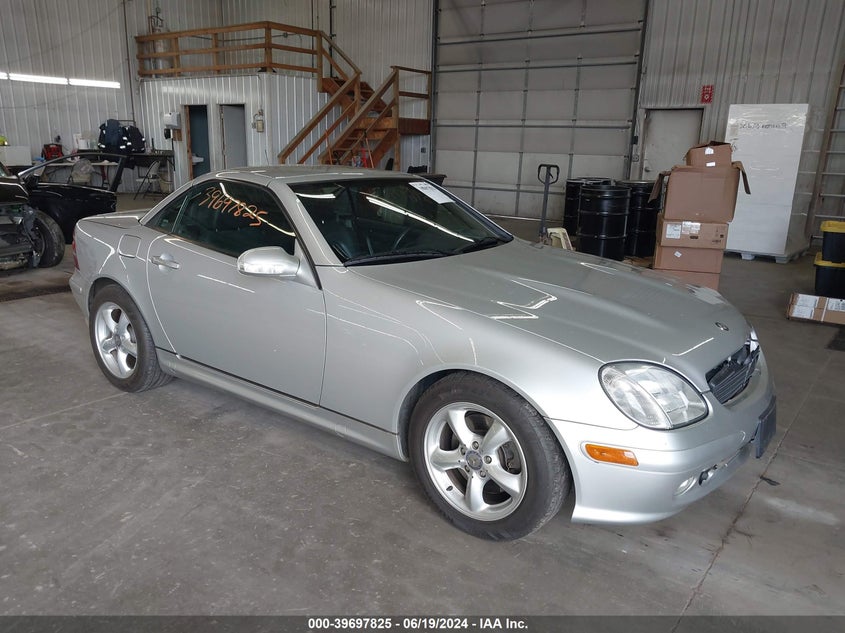 2001 Mercedes-Benz Slk 320 VIN: WDBKK65F71F181534 Lot: 39697825