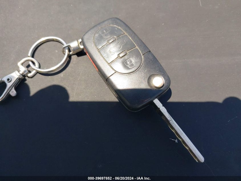 2000 Volkswagen New Beetle Gls Tdi VIN: 3VWCF21C7YM451027 Lot: 39697852