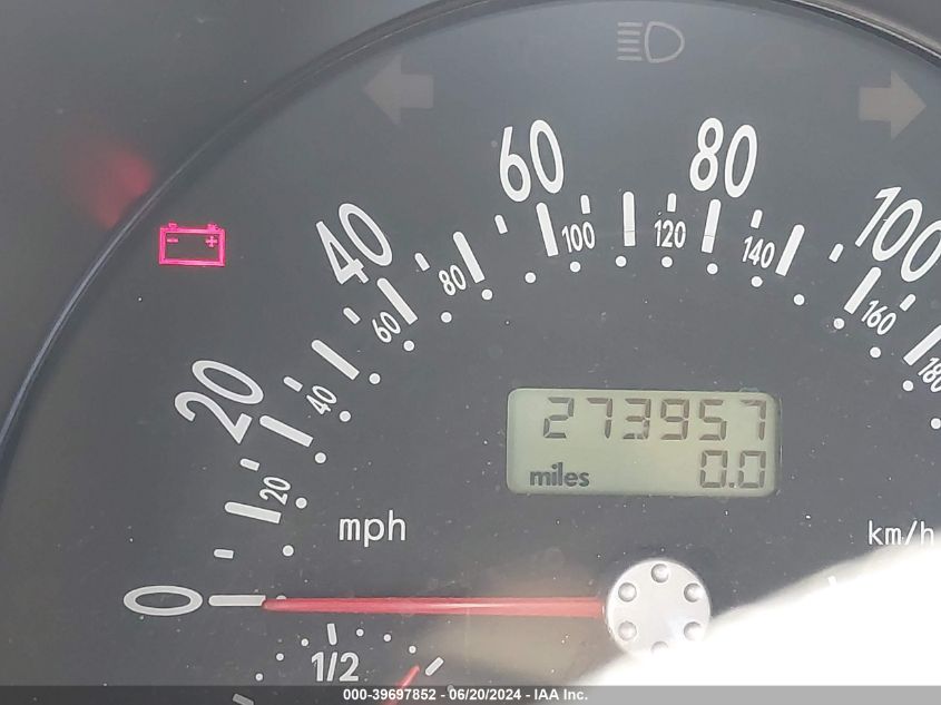 2000 Volkswagen New Beetle Gls Tdi VIN: 3VWCF21C7YM451027 Lot: 39697852