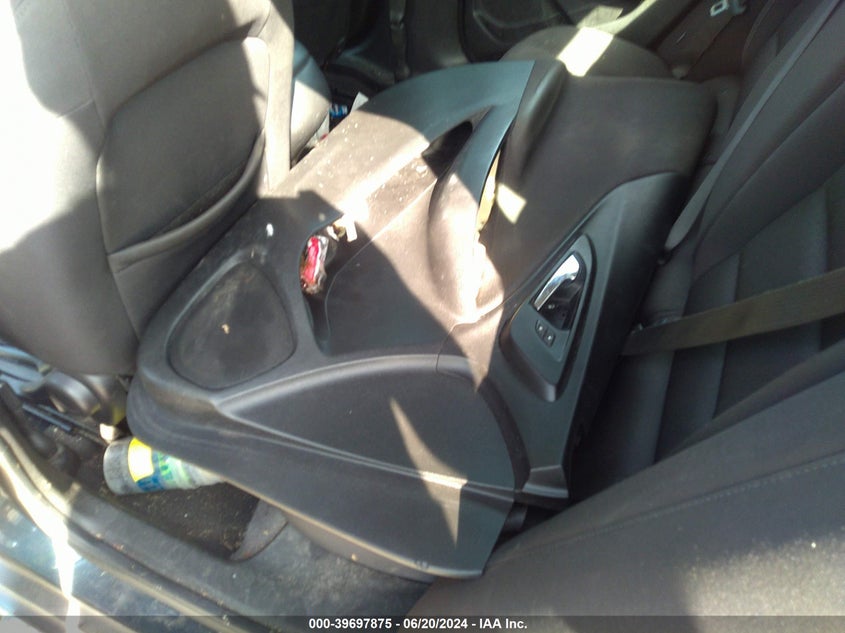 2019 Chevrolet Malibu Ls VIN: 1G1ZB5ST6KF197707 Lot: 39697875