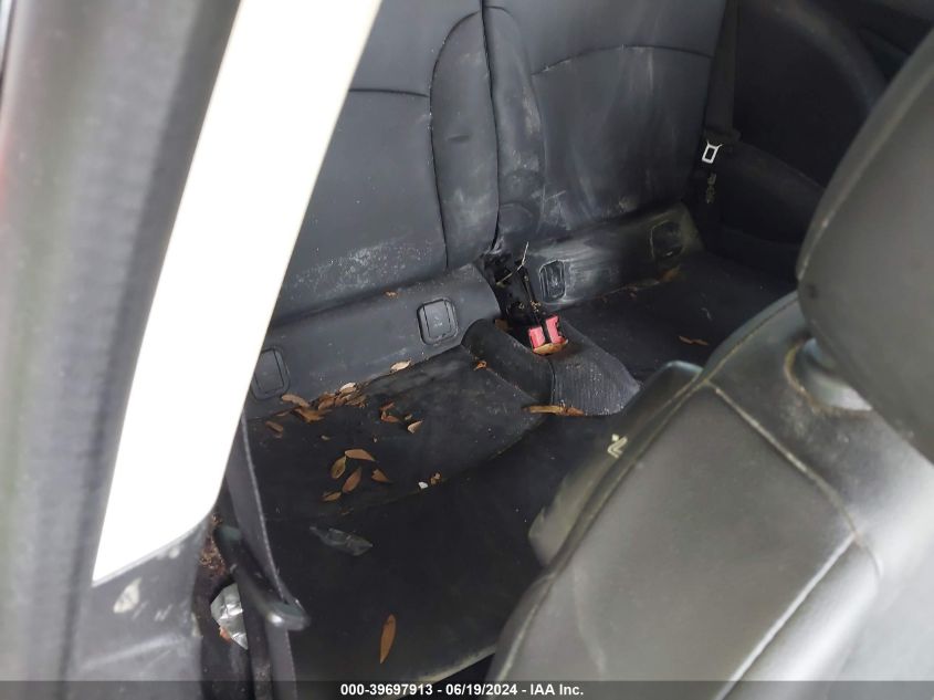 2011 Mini Cooper VIN: WMWSU3C51BTX95662 Lot: 39697913